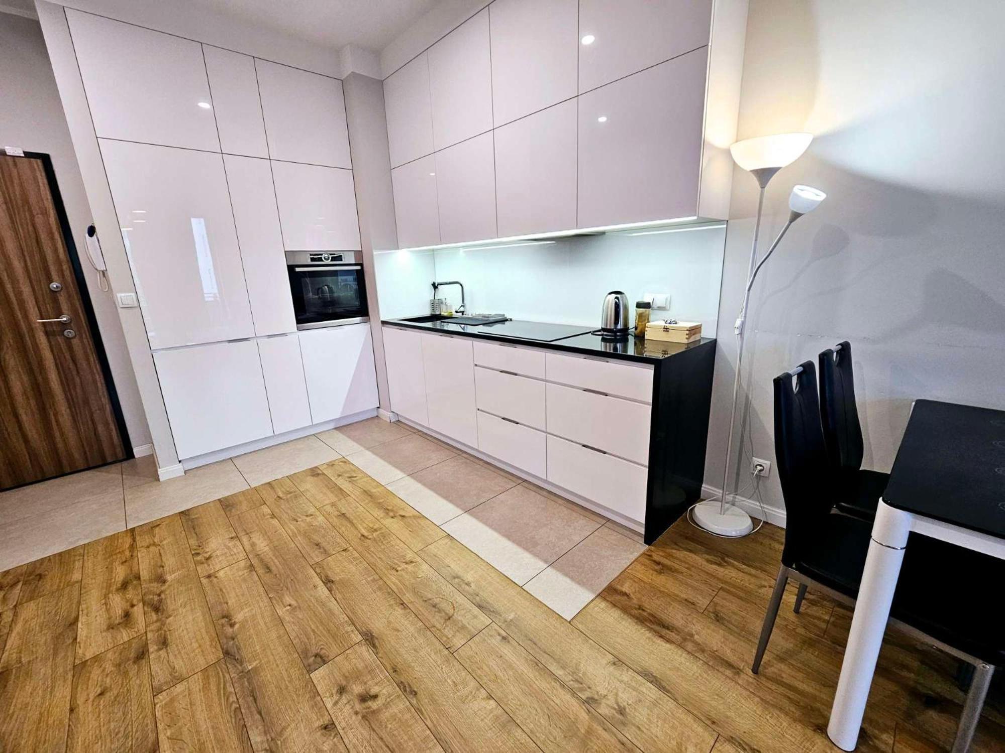 First -- Green Zoliborz Apartment 4 Warsaw Ngoại thất bức ảnh